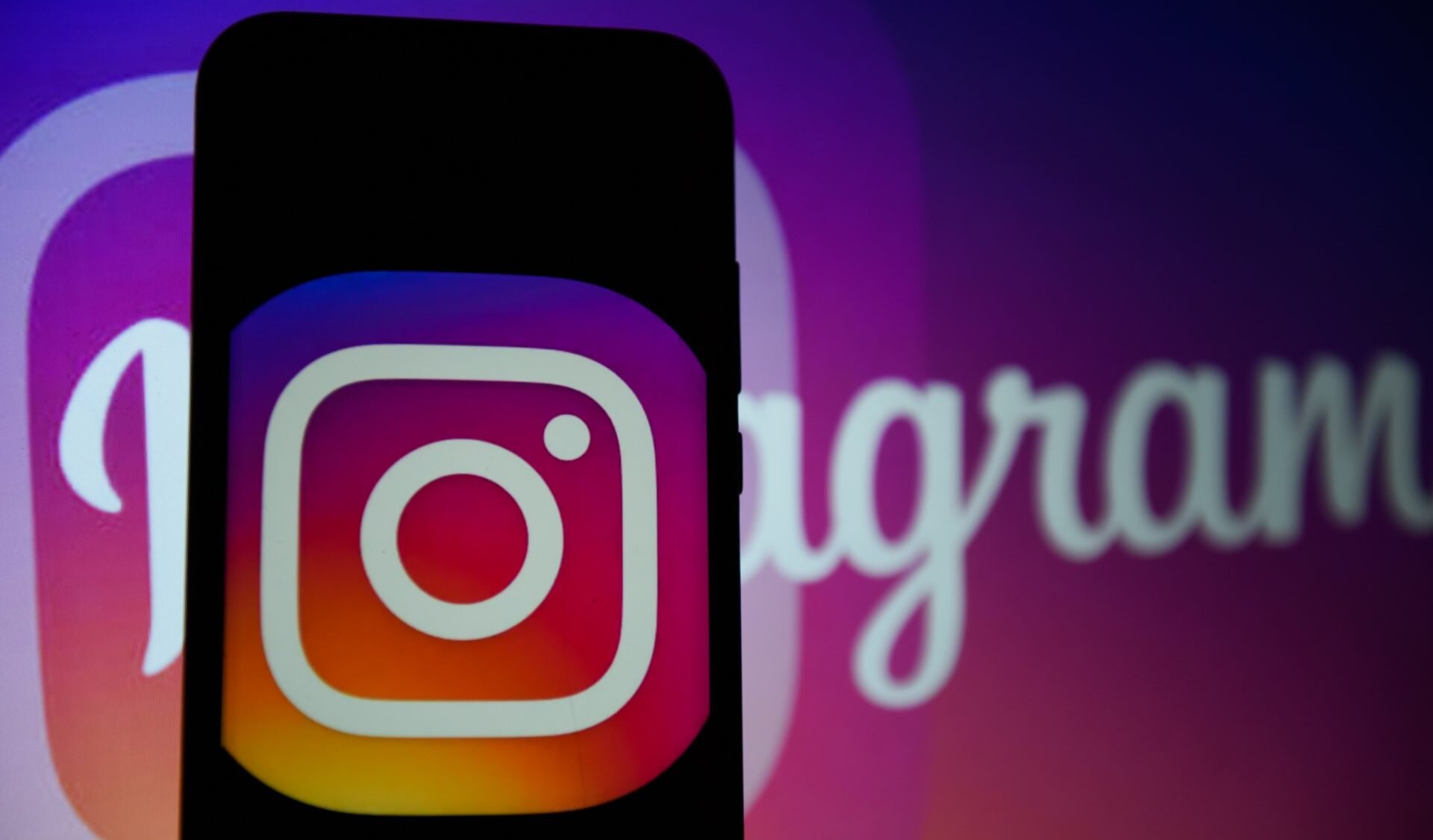 Conversaciones por instagram Programa BBVA MACG