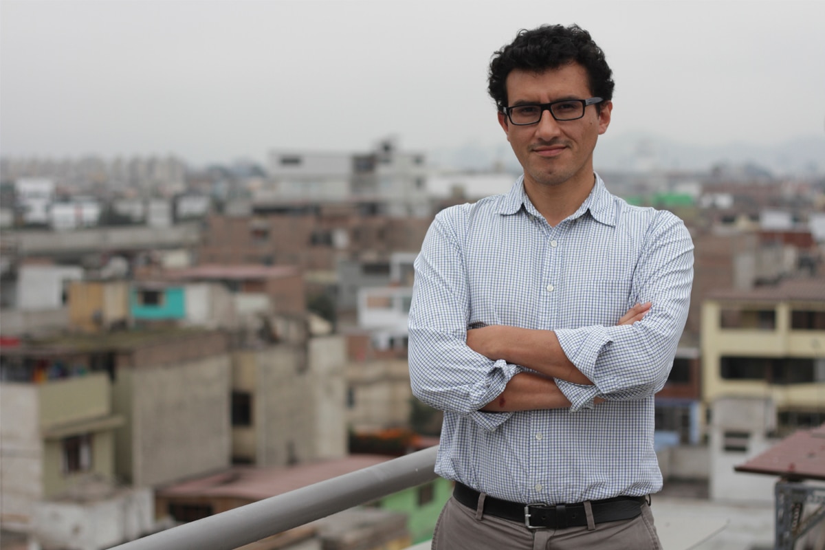 Marco Avilés, periodista y escritor peruano.