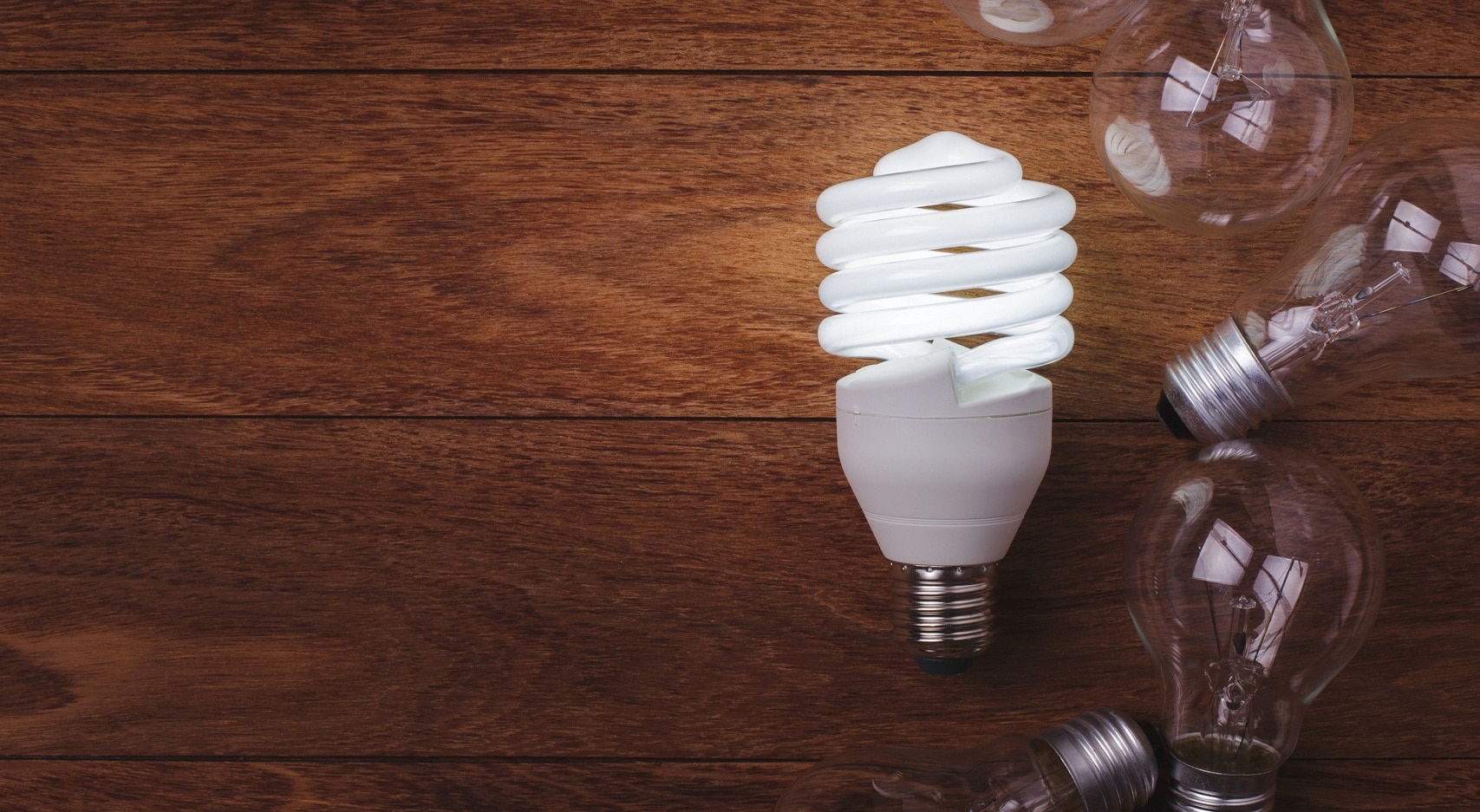 luz-consumo-vivienda-bombilla-bbva