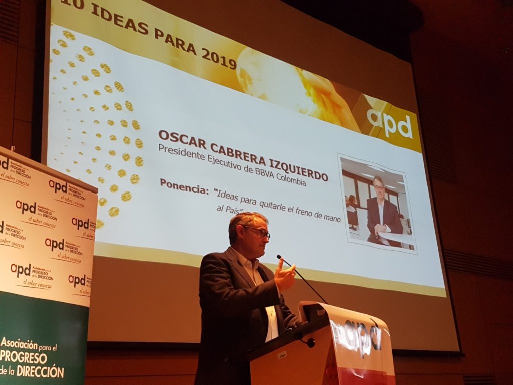 Óscar Cabrera, presidente de BBVA, durante su intervención en el evento organizado por APD sobre Óscar Cabrera, presidente de BBVA en APD