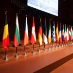 parlamento-europeo-banderas-cambios-futuro-lane-praet-recurso-bbva