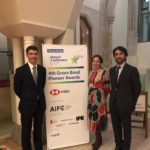 De izquierda a derecha: Juan Blasco, responsable global de sindicación; Patrícia Cuenllas y Ángel Tejada, del equipo de originacion de bonos sostenibles.
De izquierda a derecha: Juan Blasco, responsable global de sindicación; Patrícia Cuenllas y Ángel Tejada, del equipo de originacion de bonos sostenibles.
