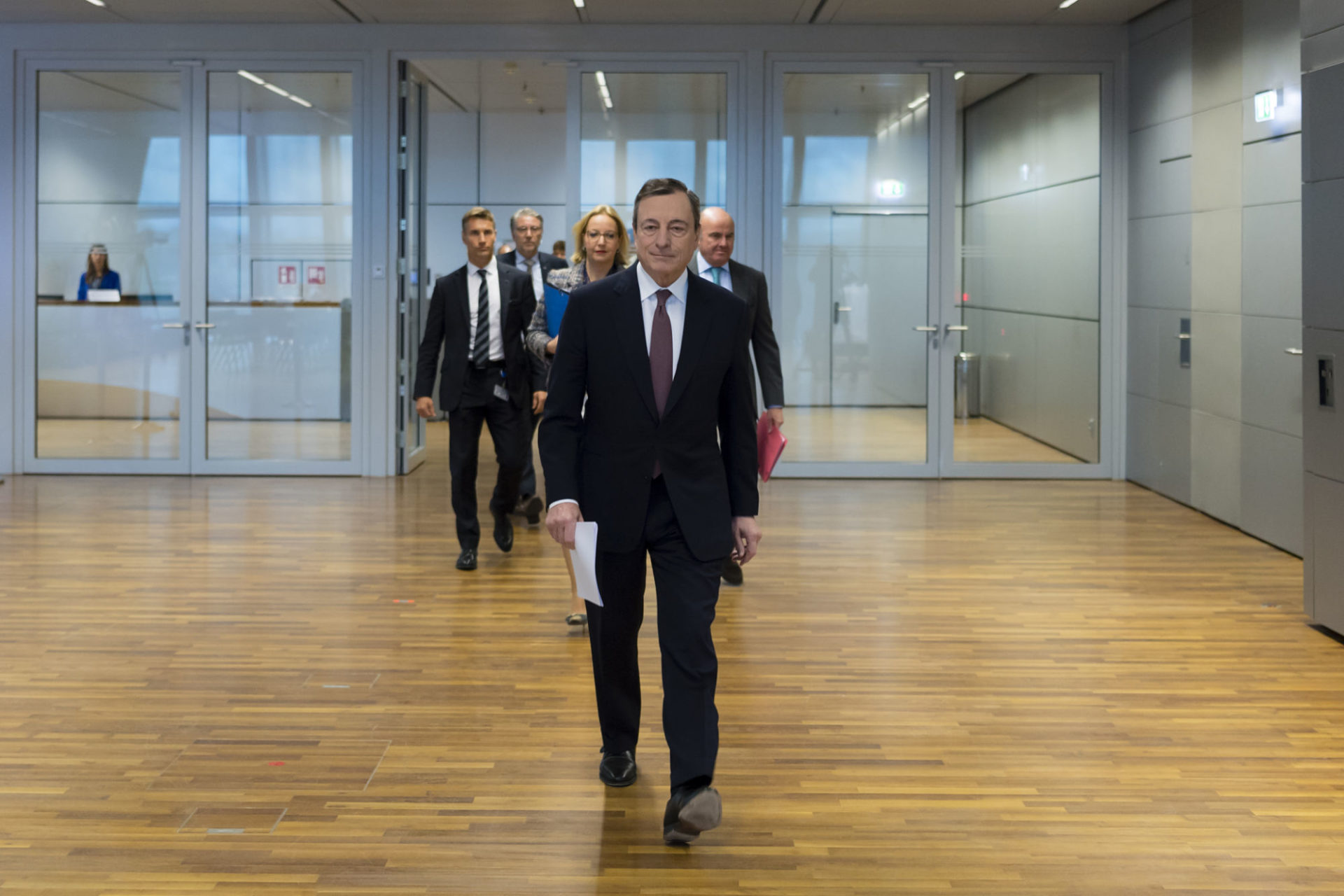 bce-mario-draghi-luis-de-guindos-consejo-gobierno-debate-ecb