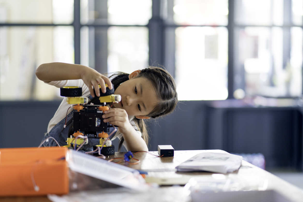 ninas tecnologia mujeres stem bbva recurso robots ninas tecnologia mujeres stem bbva recurso robots