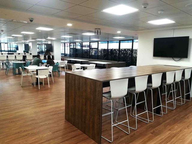 Fotografía Comedor remodelado para los colaboradores del edificio de BBVA Colombia