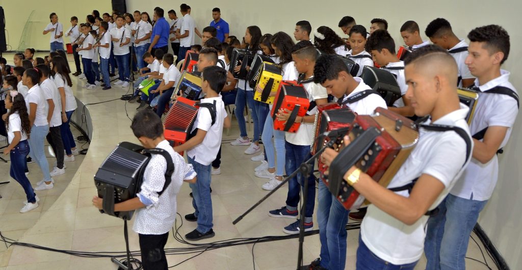 Con apoyo a jóvenes talentos, BBVA apuesta por la sostenibilidad del vallenat