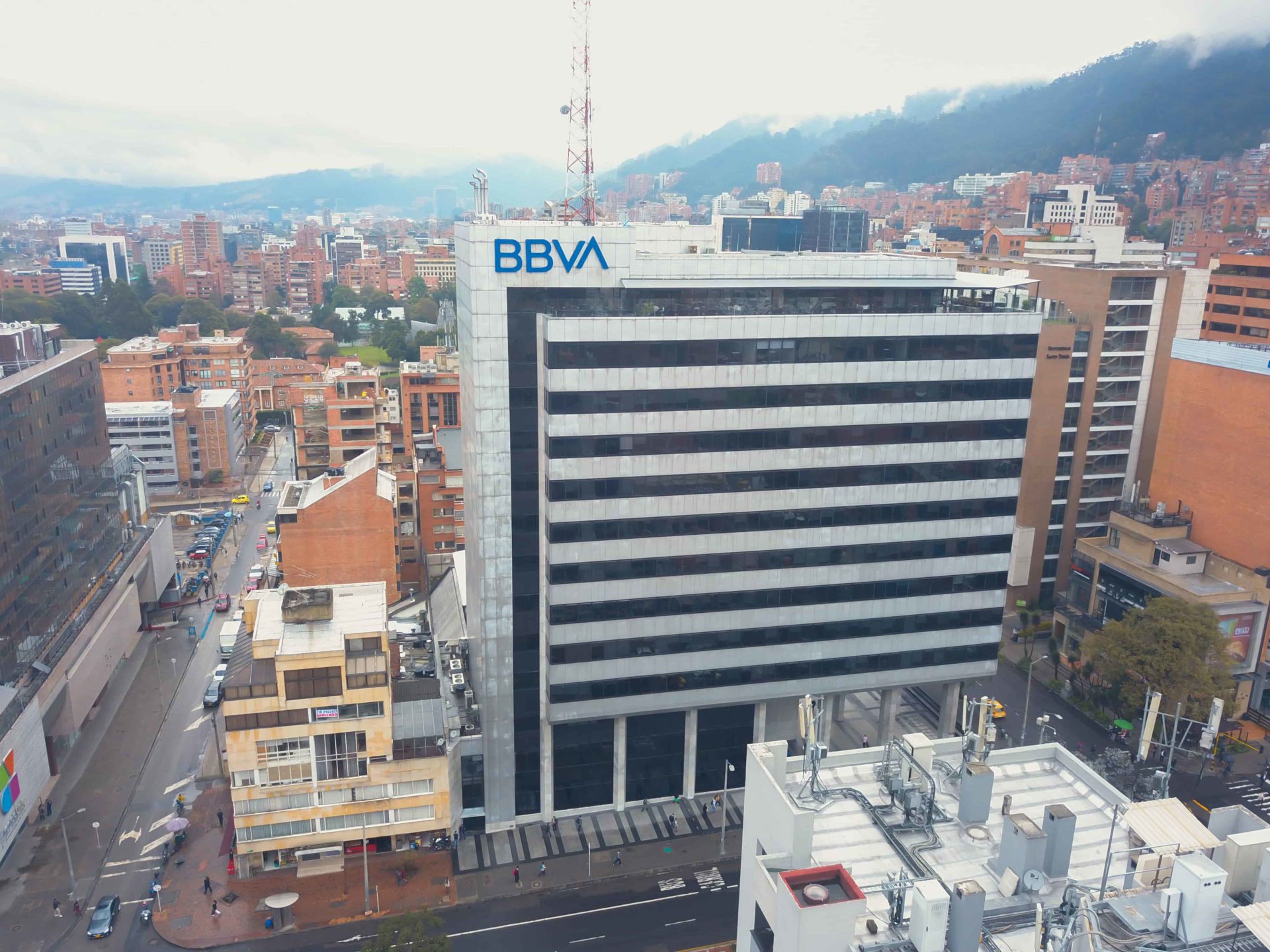 BBVA renueva su imagen en Colombia