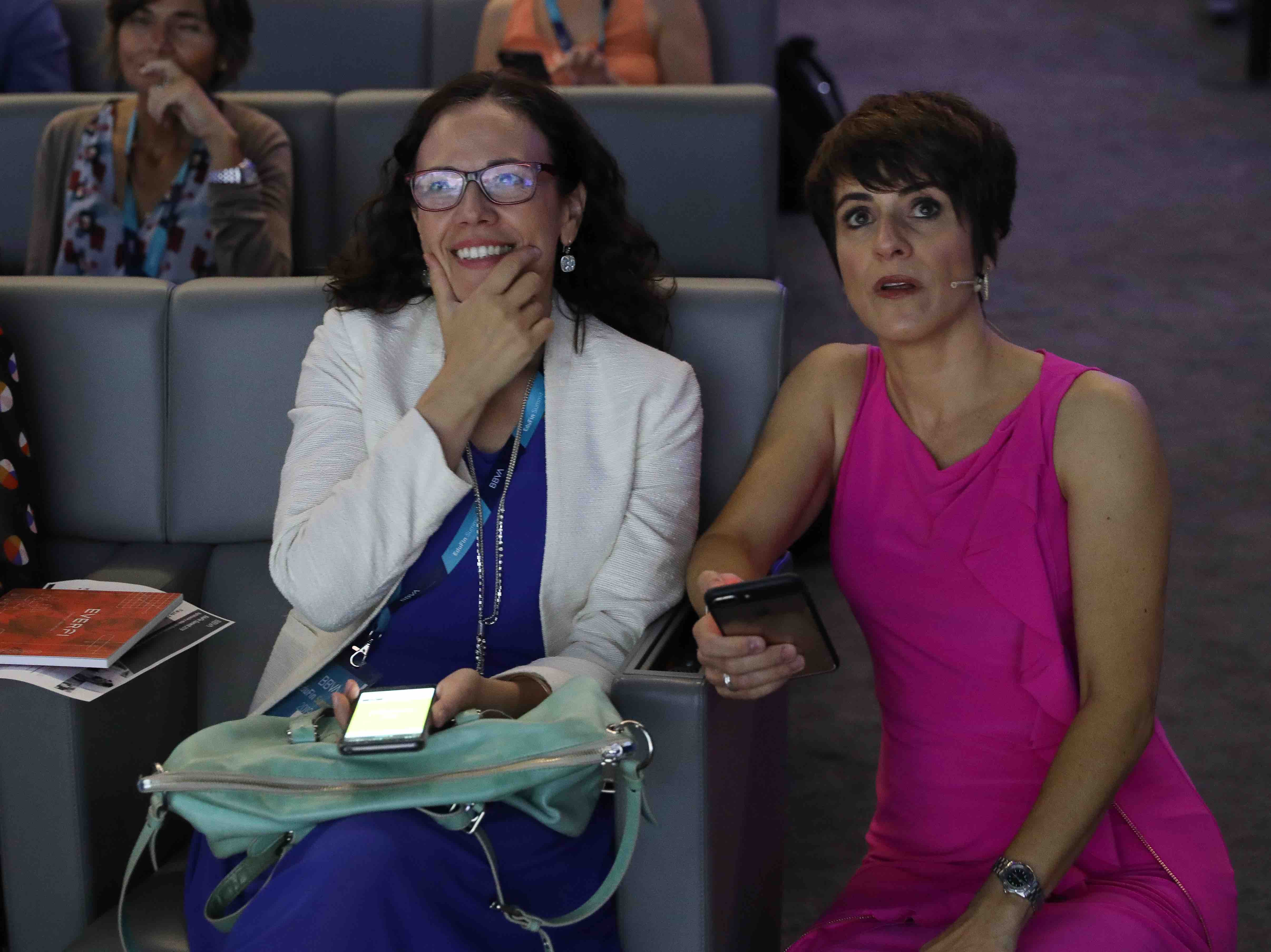 BBVA EduFIn Summit_Lidia del Pozo y Helena Díez Fuentes