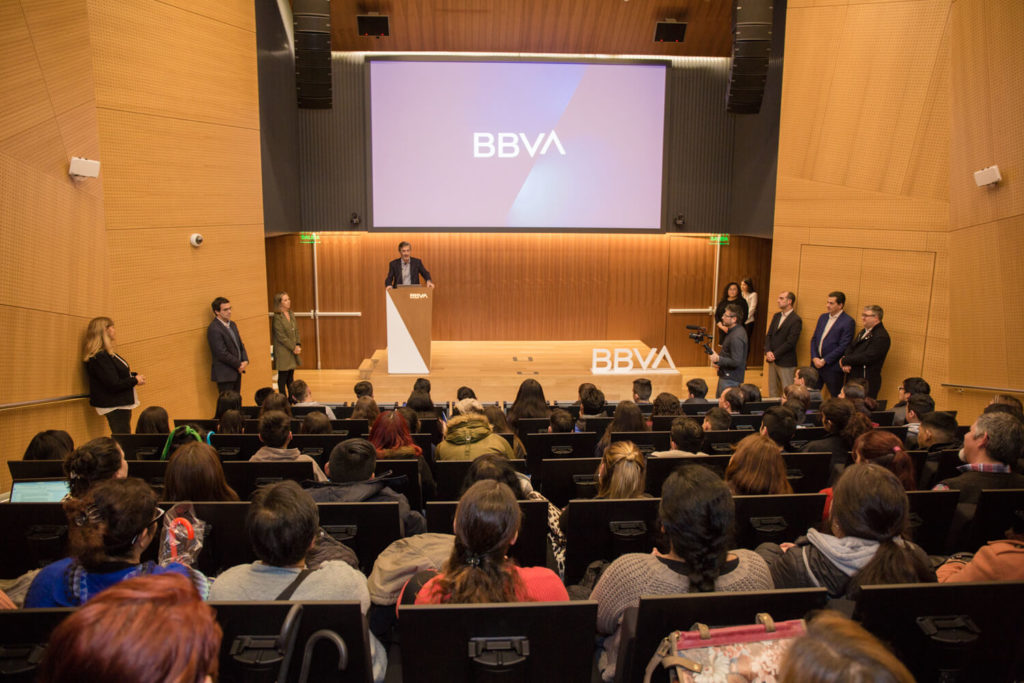 Primer_entrega_de_becas_en_al_Torre_BBVA_Argentina1 Primer_entrega_de_becas_en_al_Torre_BBVA_Argentina1