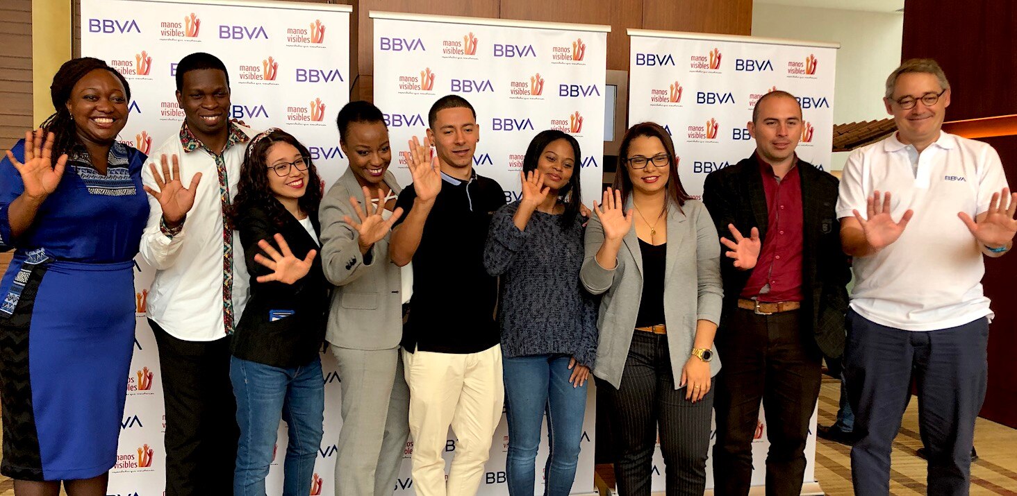 Becados BBVA Colombia y Manos Visibles