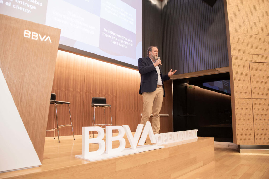 Juan Kindt, director de Desarrollo de Negocio de BBVA en Argentina, en BBVA Open Talent, Torre BBVA, Buenos Aires.