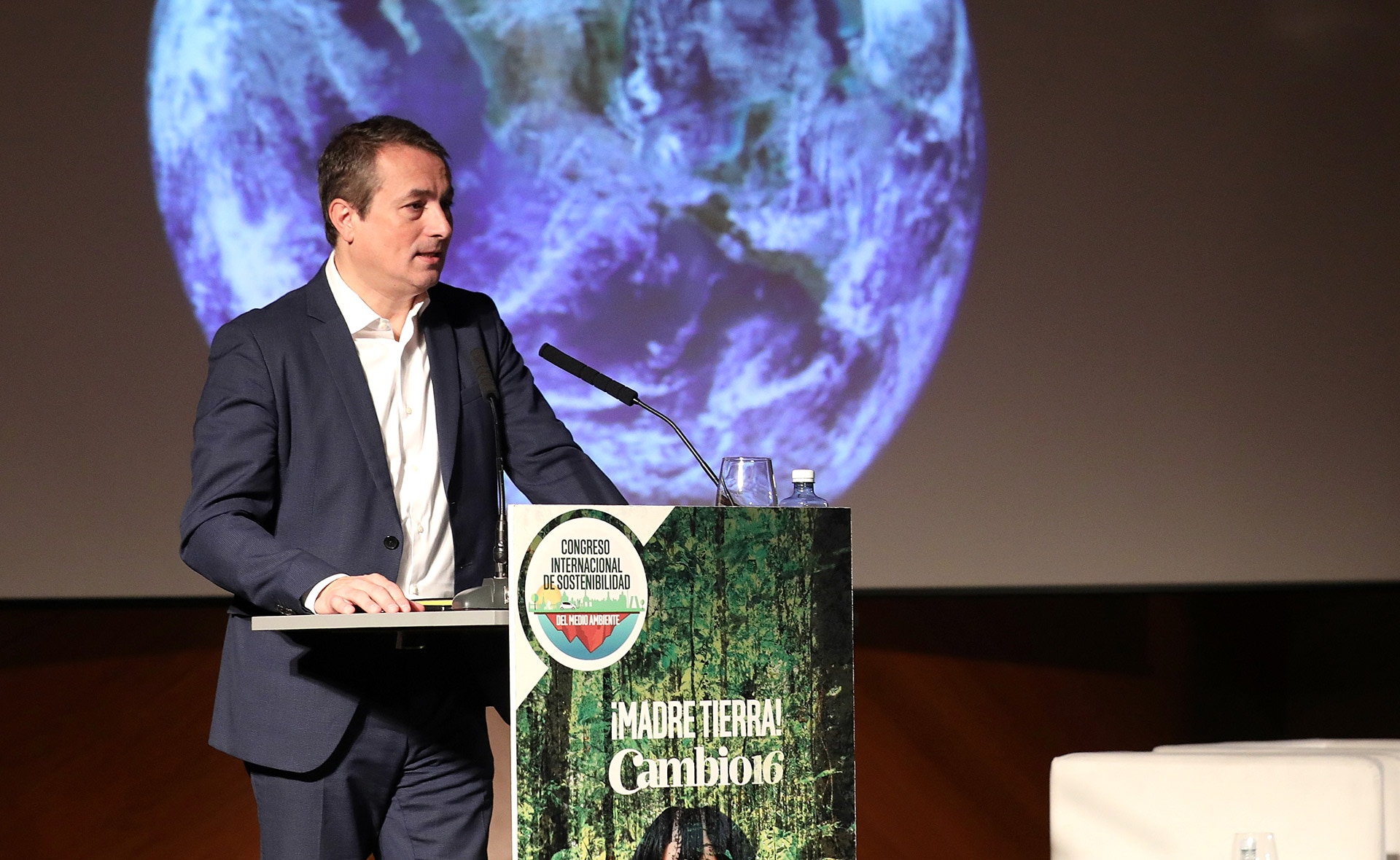 BBVA-Congreso-Internacional-de-Sostenibilidad-Toni Ballabriga-tierra-Cambio16-planeta BBVA-Congreso-Internacional-de-Sostenibilidad-Toni Ballabriga-tierra-Cambio16-planeta