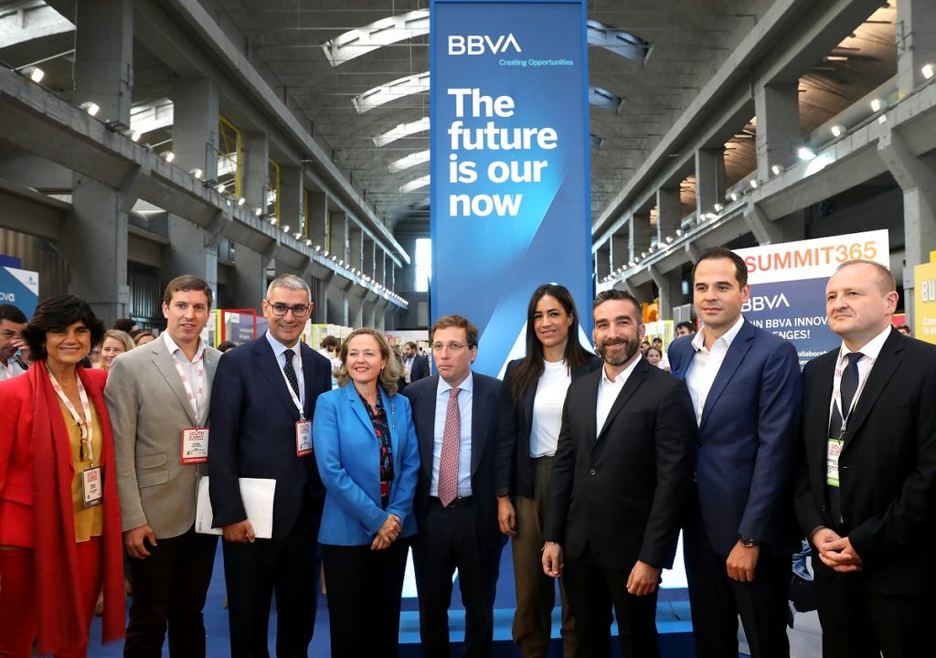 foto-grupo-south-summit-stand-bbva