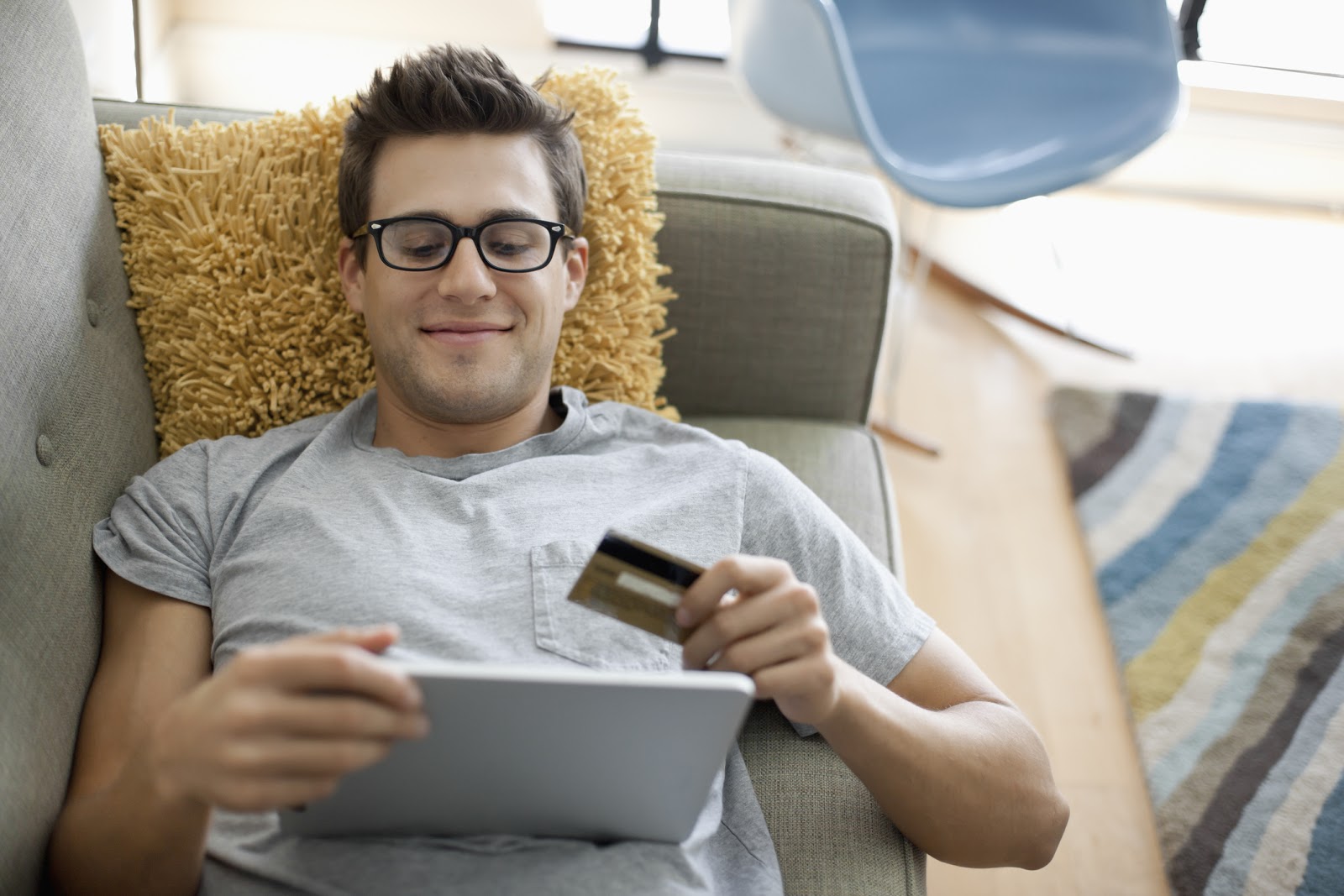 Cinco medidas para evitar el robo de identidad durante el Black Friday