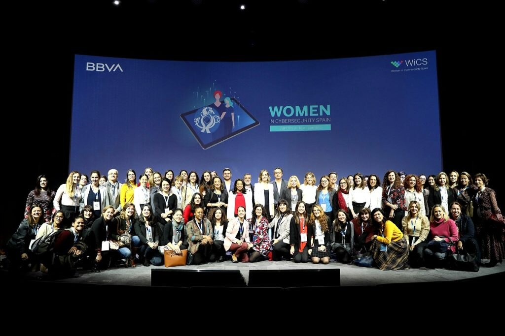 WiCS-2019-mujeres-ciberseguridad-bbva WiCS-2019-mujeres-ciberseguridad-bbva