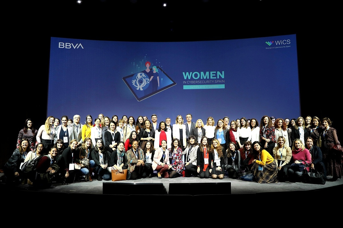 Female cybersecurity experts take the floor at BBVA
