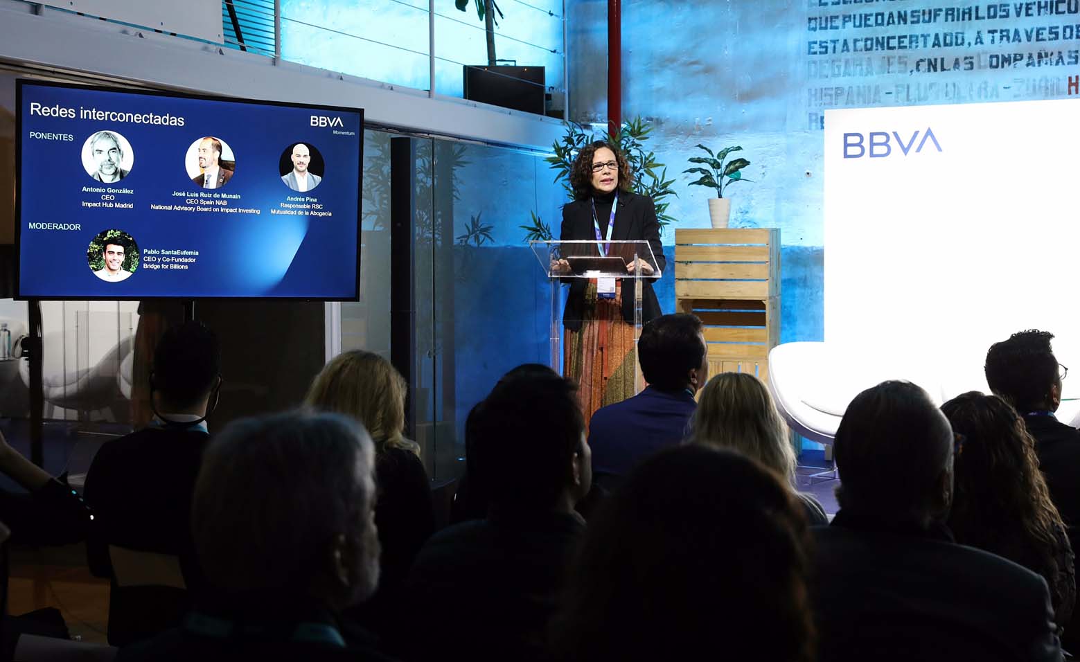 Lidia del Pozo, directora de Programas de Inversión en la Comunidad de BBVA Lidia del Pozo, directora de Programas de Inversión en la Comunidad de BBVA