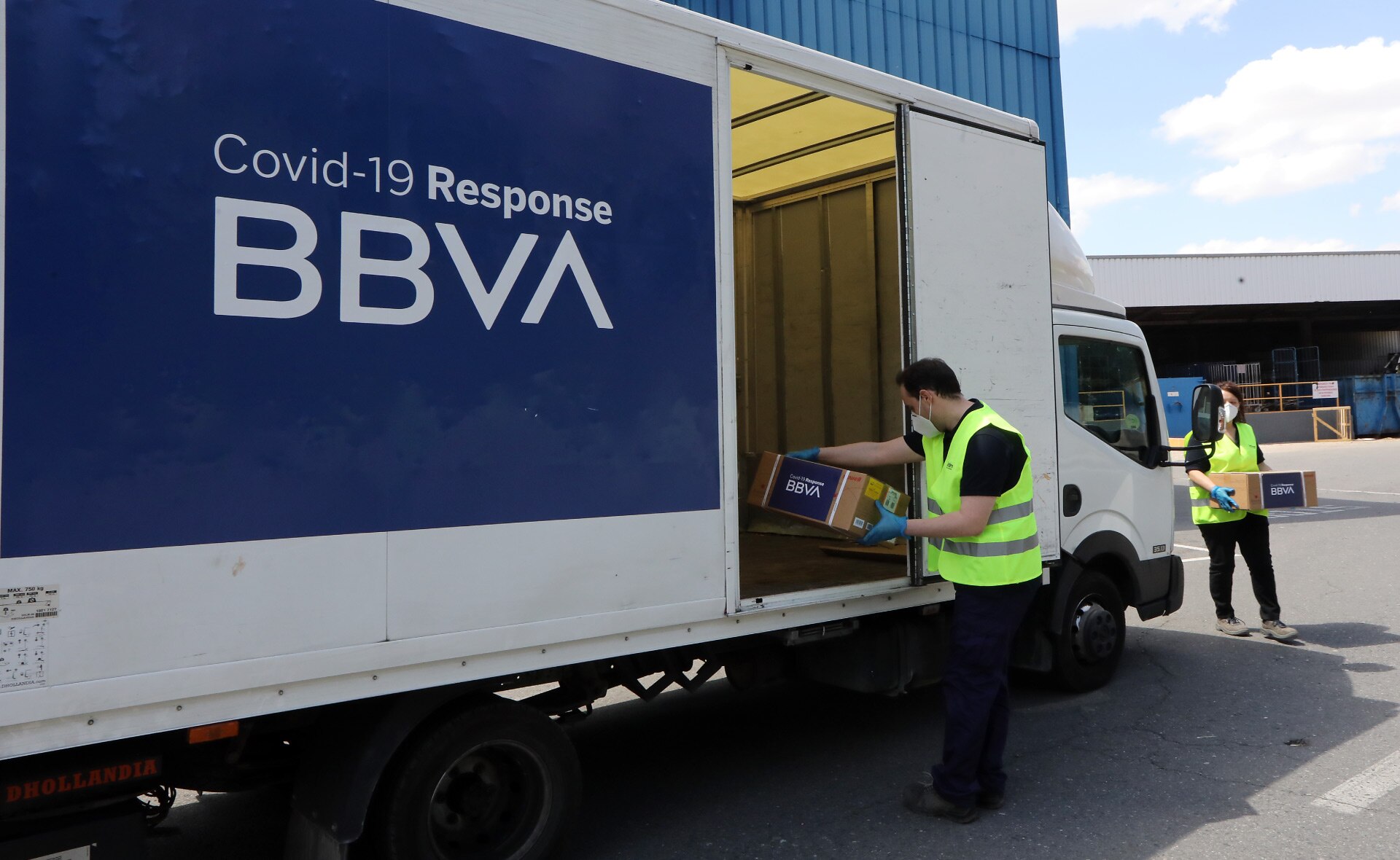 apertura_camion_mascarillas_bbva_covid19 apertura_camion_mascarillas_bbva_covid19