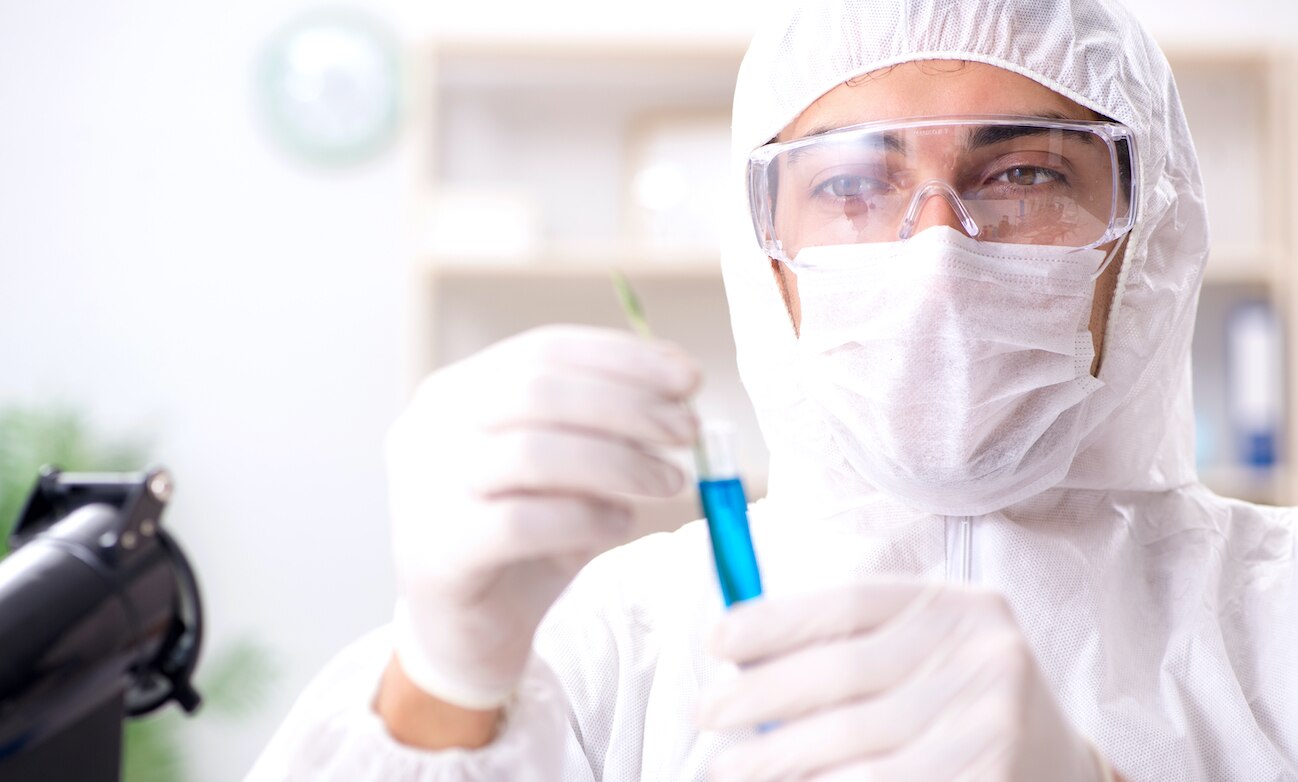 BBVA en Colombia entregará 10.000 equipos de bioseguridad a personal médico de más de 50 hospitales en Bogotá y 40 municipios del país.