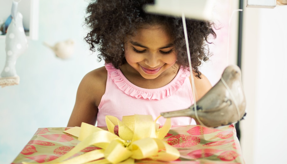 BBVA se ha unido a la Cruz Roja Colombiana y a la Fundación Solidaridad por Colombia para llevar ayudas alimentarias, regalos de Navidad para los niños y atender las necesidades más urgentes de la población de los departamentos de San Andrés, Providencia y Santa Catalina, Antioquia, Chocó, Norte de Santander, entre otros, que se han visto afectados por el paso del Huracán Iota y la ola invernal que azota el país.
