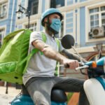 MOTO_ELECTRICA-sostenibilidad-motocicleta-transporte-medioambiente-cuidado-contaminación-