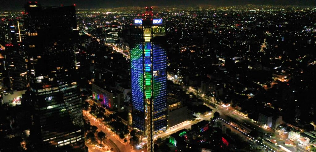 Iluminación en La Hora del Planeta 2021 México Portada México
