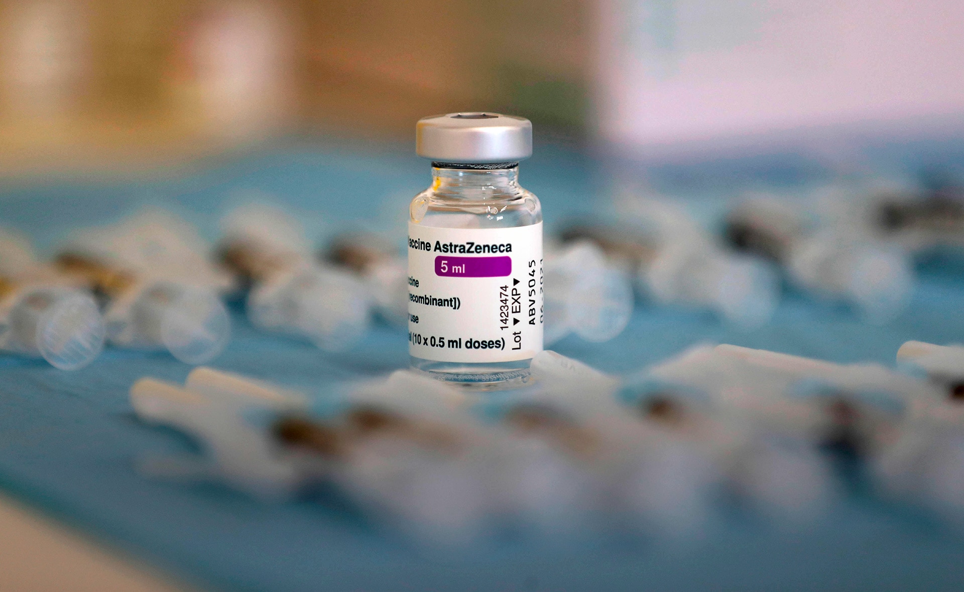 ¿Nos ayudarán las vacunas a vencer a la COVID 19?
astrazeneca-vacuna_covid-pandemia-medicamento-dosis-hospitales-efectividad-salud-recurso-vacunación astrazeneca-vacuna_covid-pandemia-medicamento-dosis-hospitales-efectividad-salud-recurso-vacunación