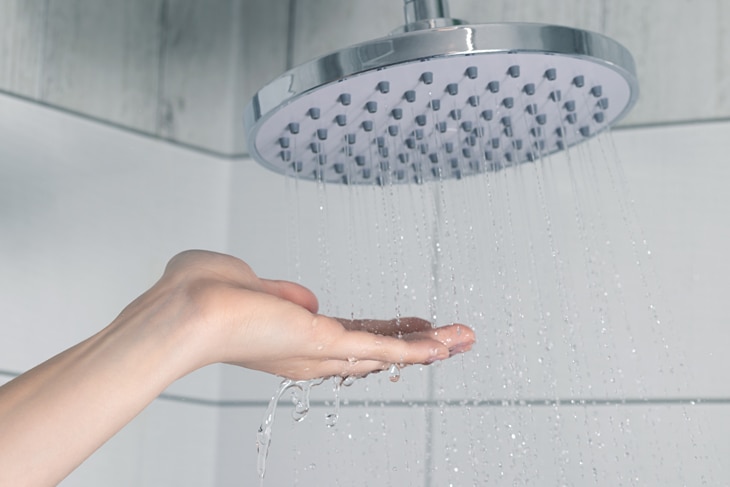 BBVA-agua-ahorro-ducha-sostenibilidad BBVA-agua-ahorro-ducha-sostenibilidad