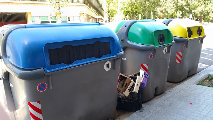 BBVA-reciclaje-contenedores-contaminacion BBVA-reciclaje-contenedores-contaminacion