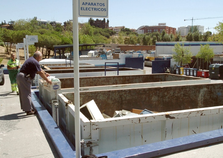 BBVA-reciclaje-CONTAMINACION-freno-cuidado-medioambiente-recurso-residuos-sostenibilidad BBVA-reciclaje-CONTAMINACION-freno-cuidado-medioambiente-recurso-residuos-sostenibilidad