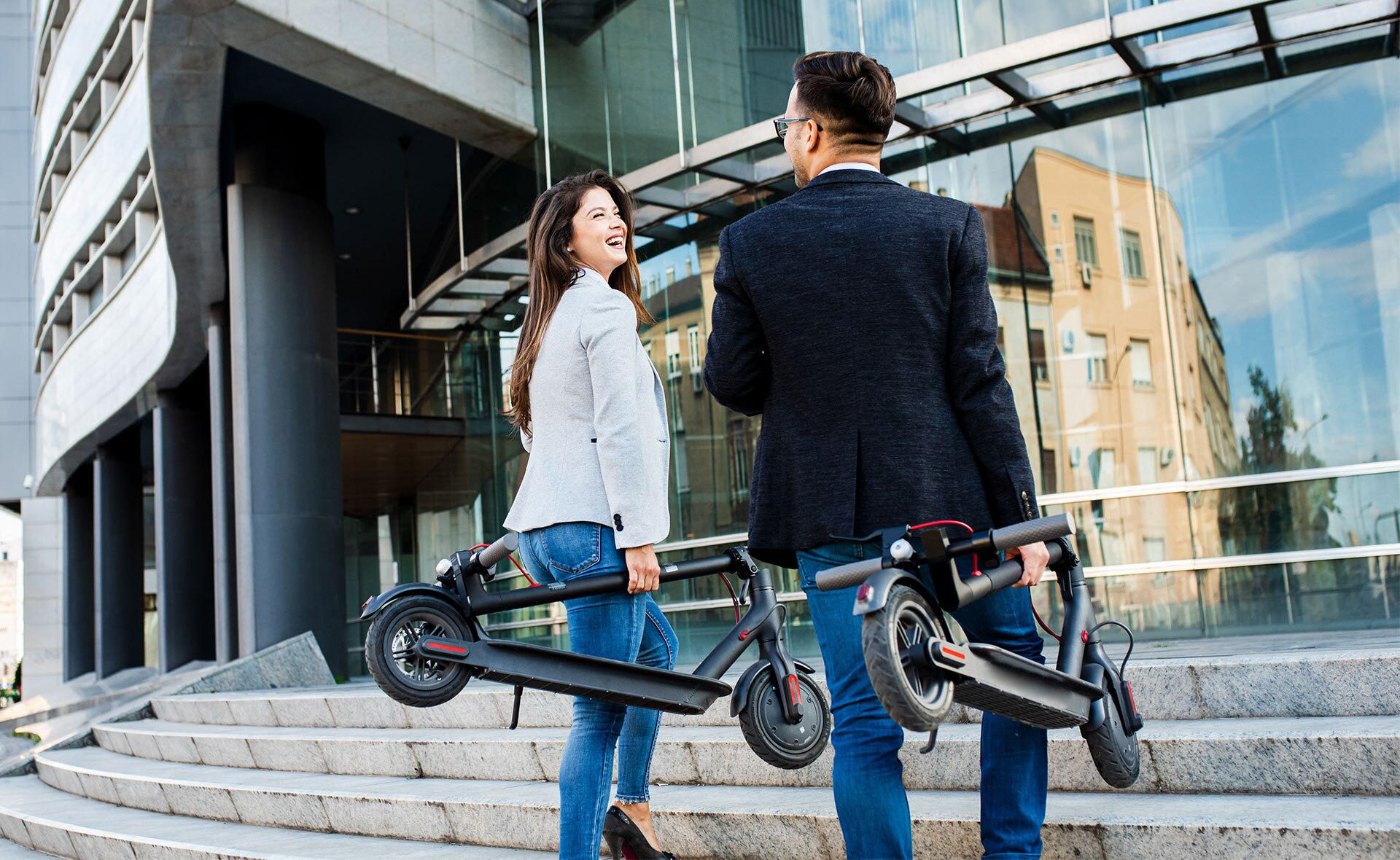 ciclomotor_ruedas-transporte-sostenible-movilidad-responsable-ciudades- ciclomotor_ruedas-transporte-sostenible-movilidad-responsable-ciudades-