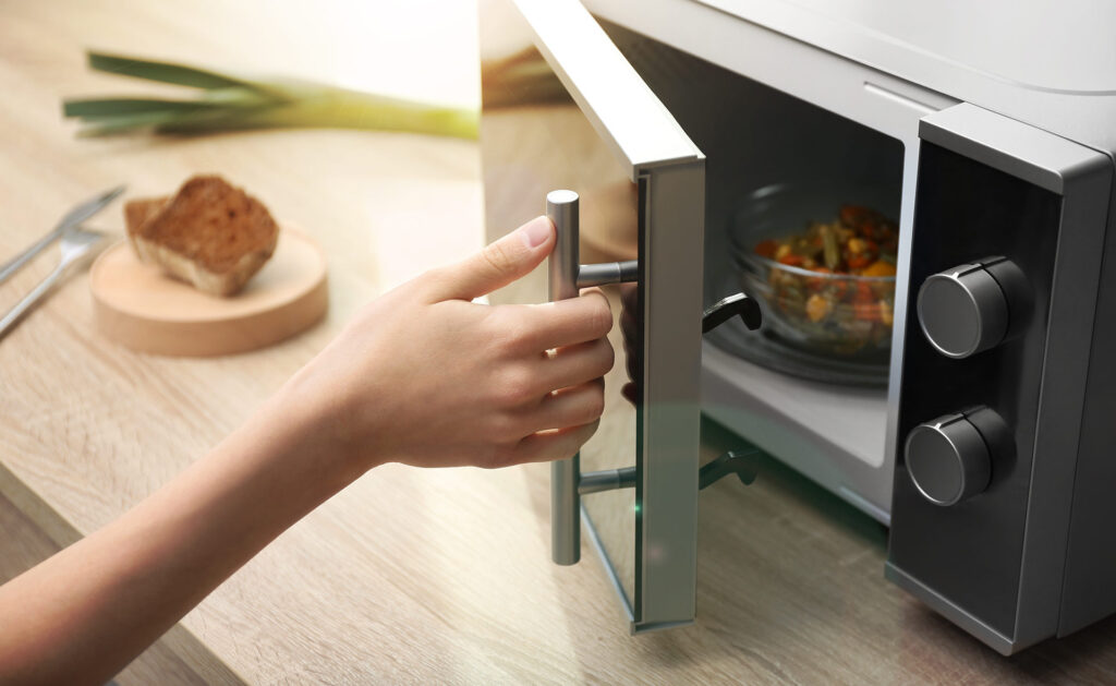 amenazar combinación Oponerse a Ahorra este verano en la factura de la luz cocinando con microondas estas recetas amenazar combinación Oponerse a Ahorra este verano en la factura de la luz cocinando con microondas estas recetas