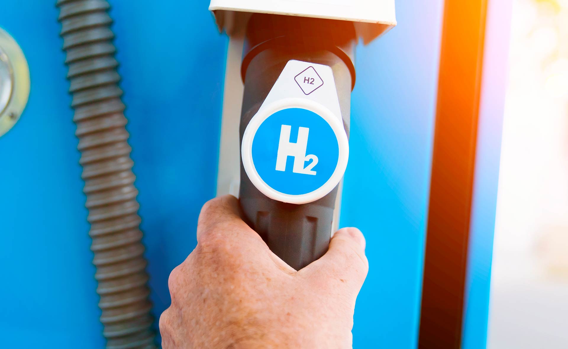 BBVA-coche_hidrogeno-movilidad-sostenible-automovil BBVA-coche_hidrogeno-movilidad-sostenible-automovil
