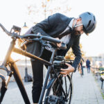 BBVA-podcast-futuro-sostenible-bici-convencial-electrica