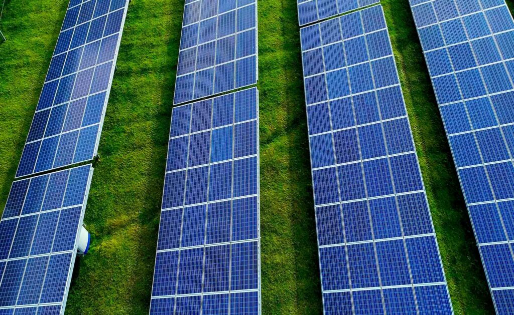 BBVA-La_imparable_rentabilidad_de_las_energias_renovables-INT1 BBVA-La_imparable_rentabilidad_de_las_energias_renovables-INT1