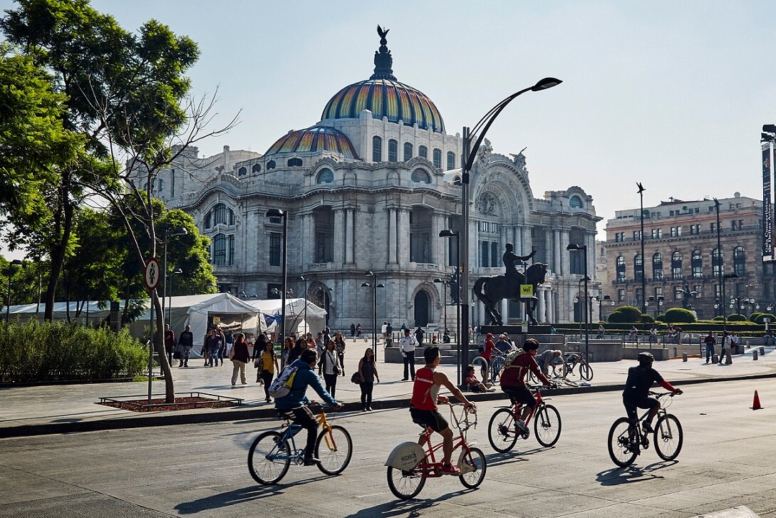 CDMX-bellas-artes-bicis. CDMX-bellas-artes-bicis.