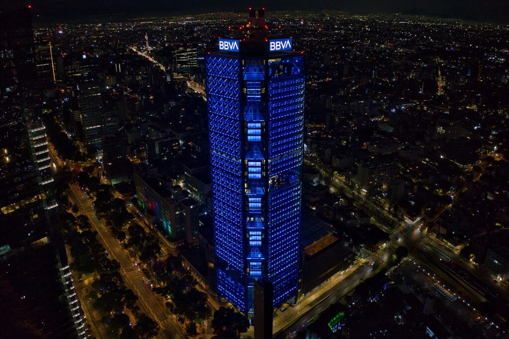 Las voces de los que erigieron la Torre BBVA México