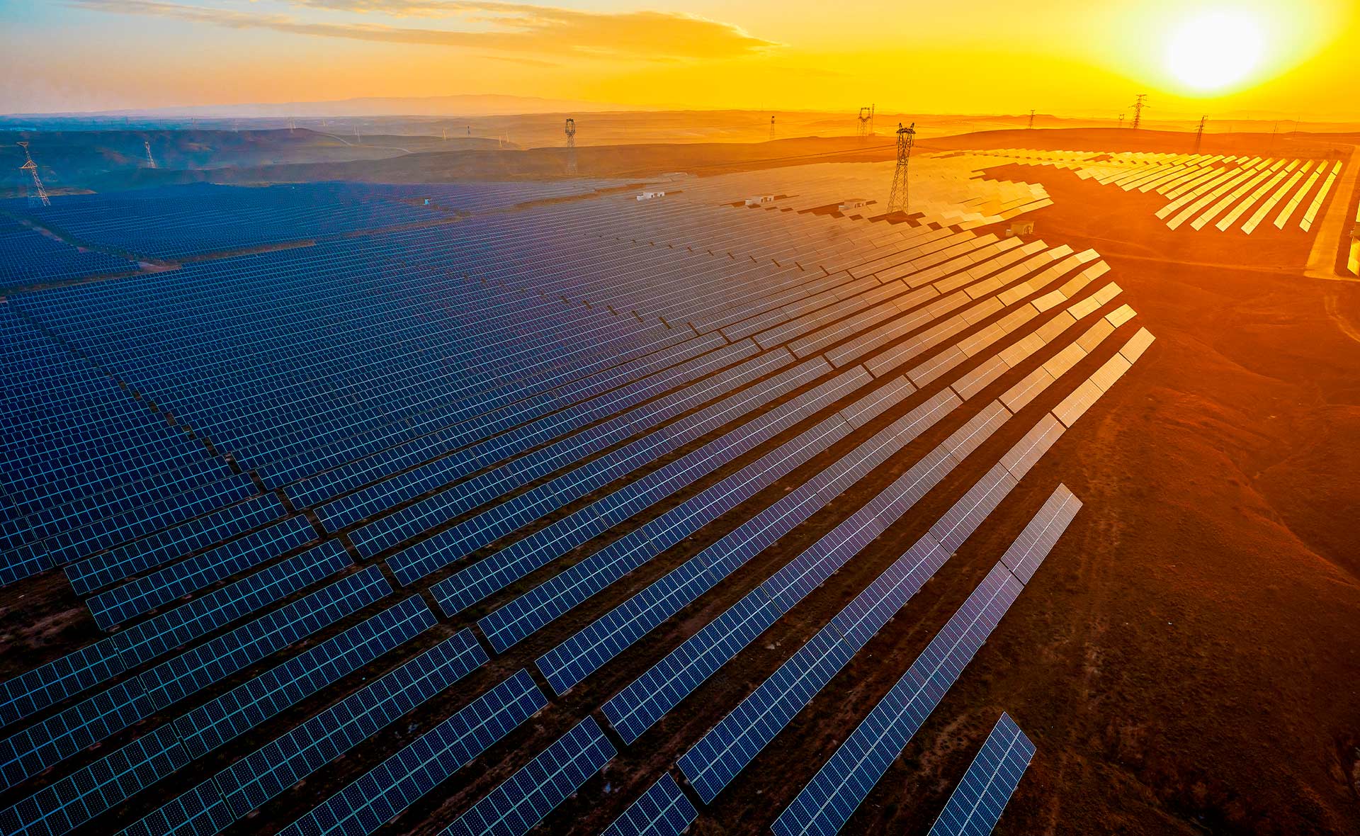 BBVA-descarbonizacion_España-placas-solares-estrucutras-sostenibles-construccion-ahorro-energia-consumo-sol-sostenibilidad