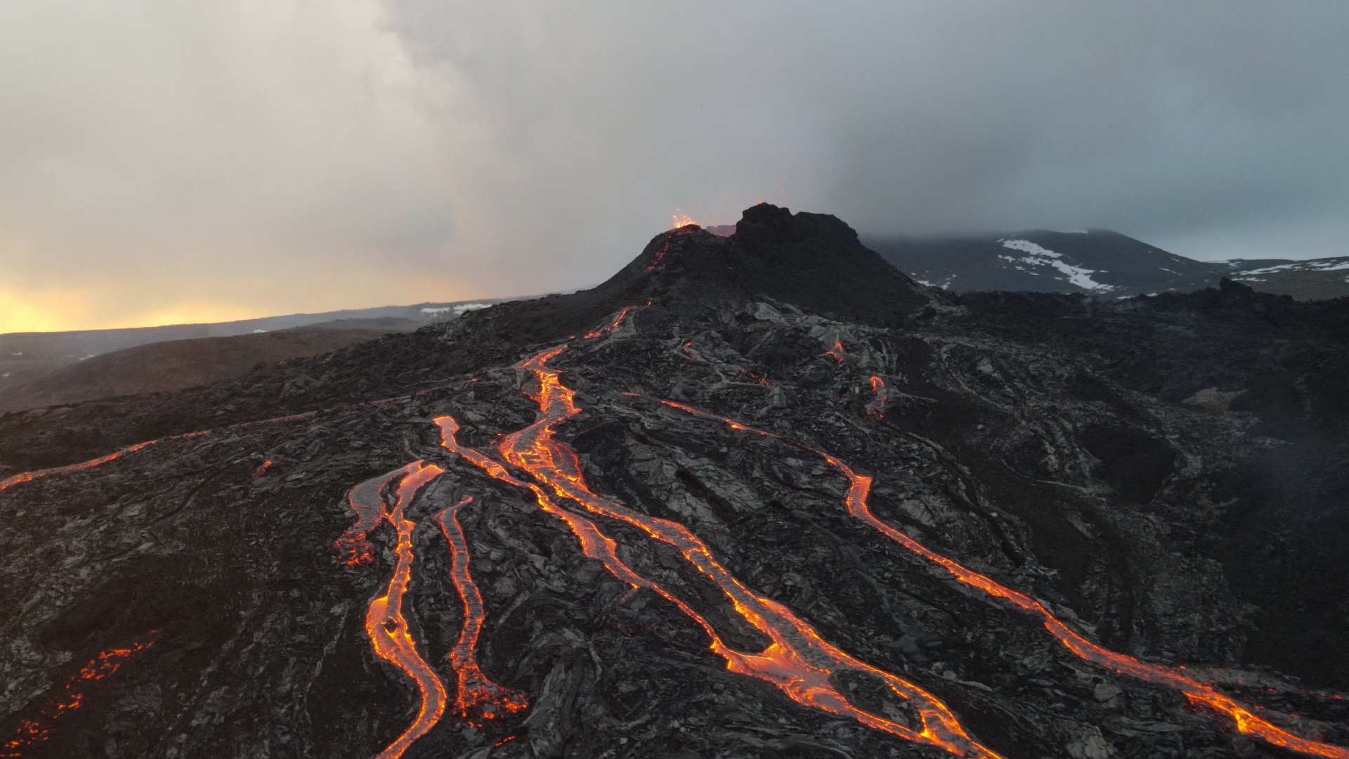 Desarrollo-urbano-ciudades-erupción-volcán-nucleos-sostenibilidad-situacion-medioambiente-cambio-clima-Palma-islas-lava