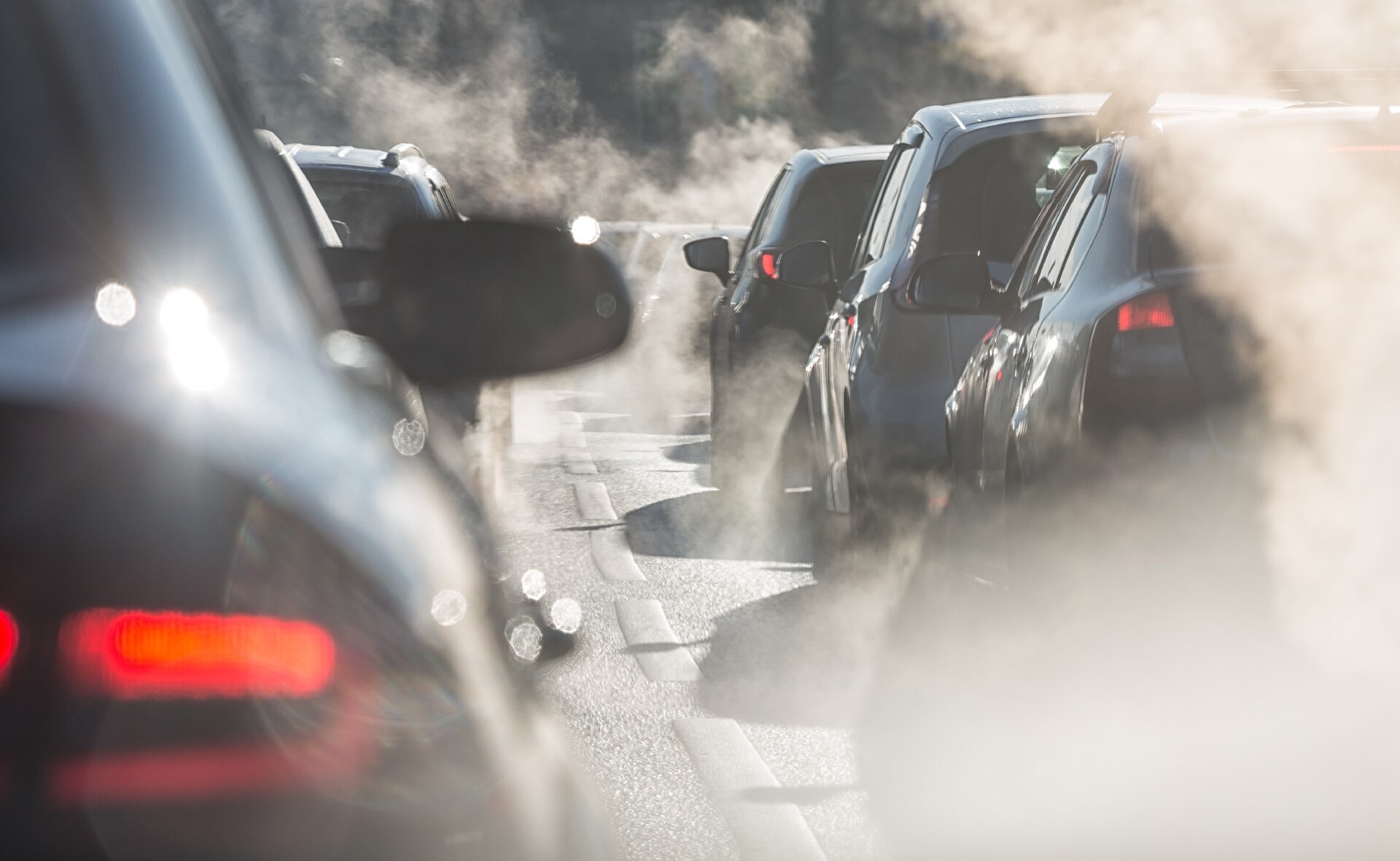 Salud_clima_contaminacion-polucion-ciudades-medioambiente-tierra-atasco-coches-vehiculos-carretera Salud y clima: 45 millones de médicos piden medidas contra la emergencia climática