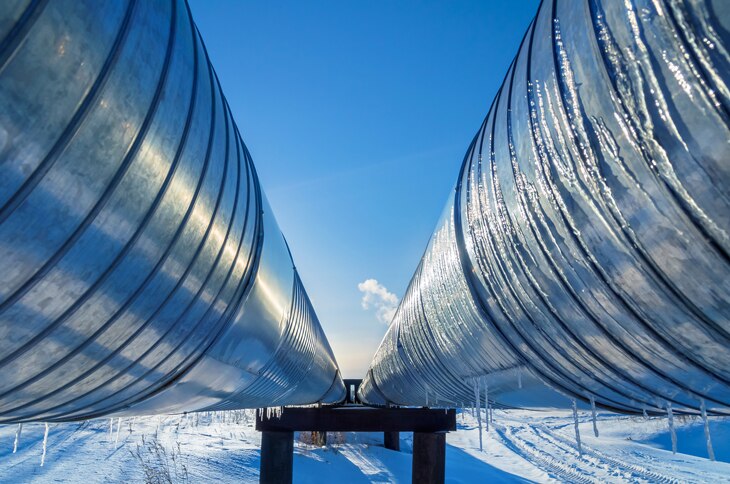 España cuenta con reservas de gas y un suministro diversificado y poco dependiente de las importaciones de Rusia. Además, la UE podría convertirse en un centro logístico de distribución de gas de otros países. ¿Qué papel puede jugar España para reconfigurar el suministro de gas a Europa?