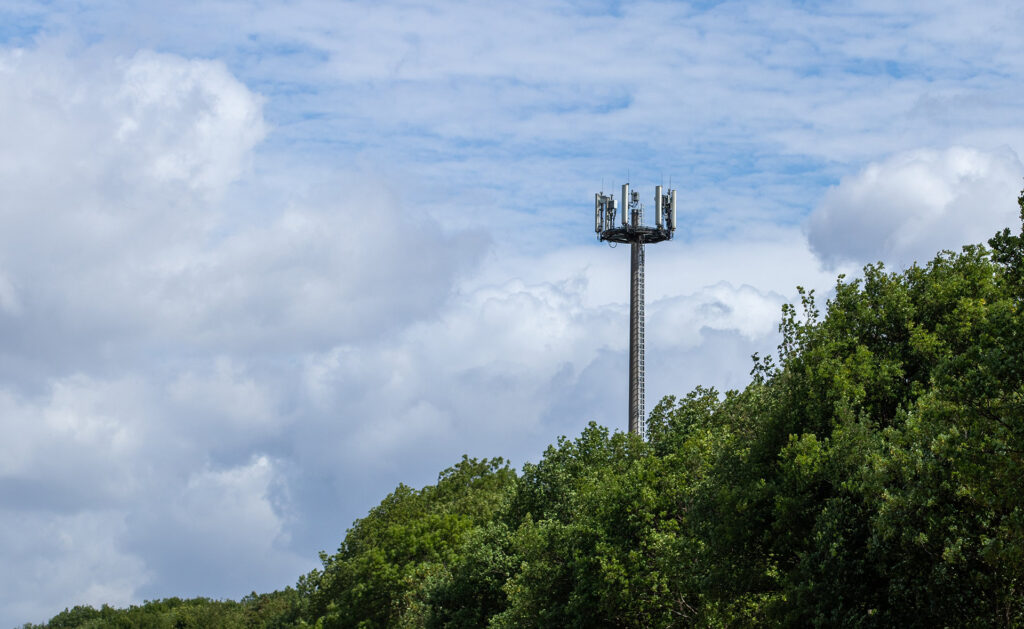INWIT, el principal operador de torres de telecomunicaciones de Italia, ha dado un paso más en sus compromisos sostenibles al incorporar criterios sociales y medioambientales a su línea de crédito ‘revolving’ principal. BBVA actúa como coordinador global y de sostenibilidad con INWIT en su línea de crédito ‘revolving’ principal
