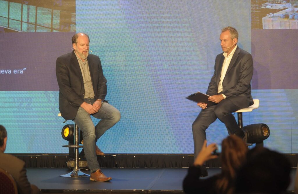 Juan Kindt, director de Desarrollo de Negocios de BBVA en Argentina, participó en Payments Day/2022 Juan Kindt, director de Desarrollo de Negocios de BBVA en Argentina junto al periodista Pablo Wende