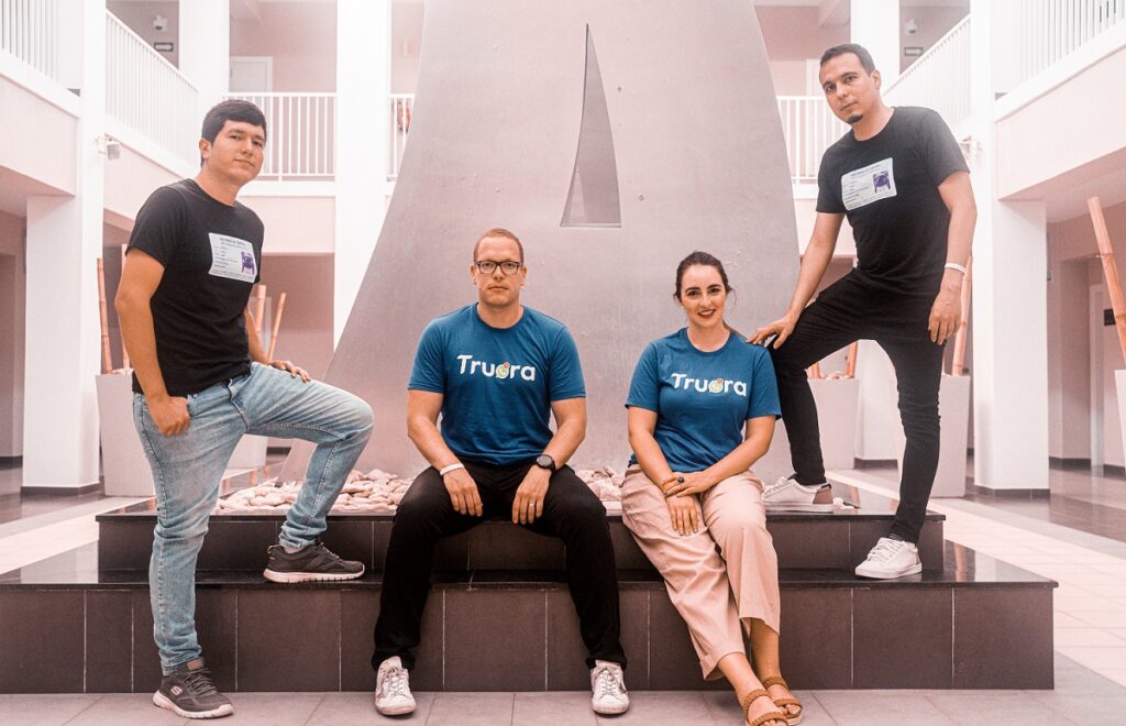equipo de Truora equipo de Truora