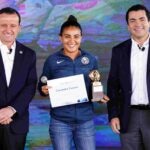 Mikel Arriola, presidente ejecutivo de la Liga BBVA MX y Eduardo Osuna, vicepresidente y director general de BBVA México, durante una conferencia de prensa para anunciar la renovación de BBVA como patrocinador de la Liga BBVA MX, celebrado en la Torre BBVA México