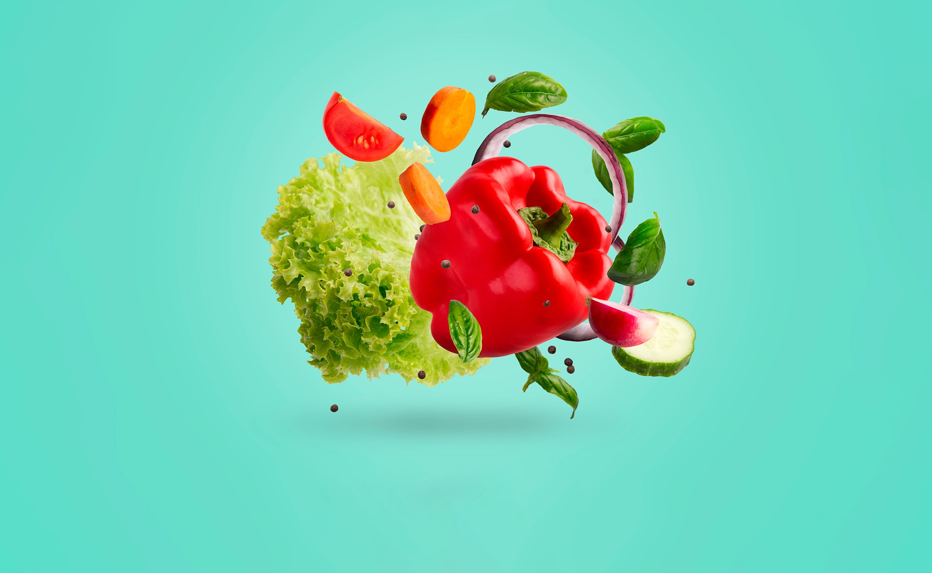 La comida saludable y la gastronomía sostenible van de la mano. No es posible mantener una dieta sana sin mirar con lupa que cada uno de los productos que la forman sea de origen sostenible. La dieta mediterránea sigue siendo la que mejor cumple estos requisitos. ¿Qué es la alimentación saludable? Más allá de la comida