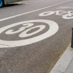 Urbanismo táctico para reducir la velocidad y pacificar el tráfico