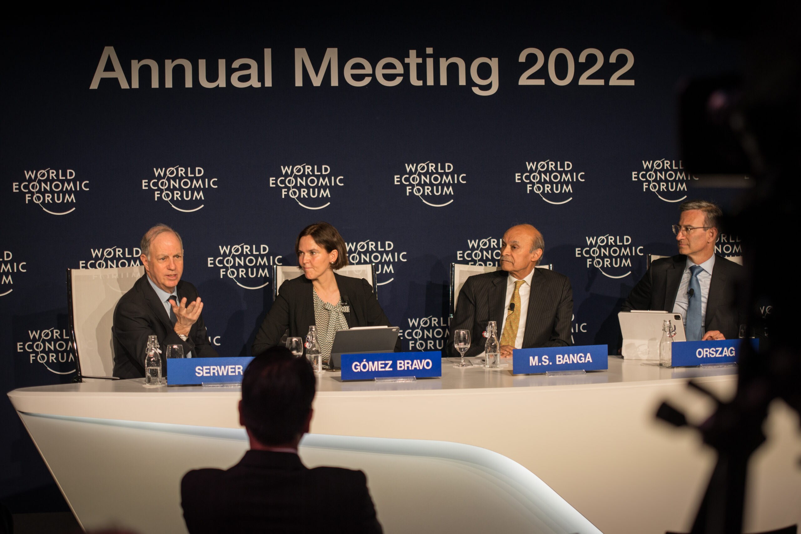 BBVA CIB presente en el Foro de Davos con la participación de Luisa Gómez Bravo BBVA CIB presente en el Foro de Davos con la participación de Luisa Gómez Bravo