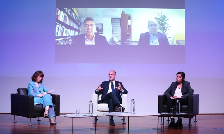 El sector financiero está preparado para agilizar la transición hacia un mundo más verde e inclusivo gracias a la financiación sostenible y a la extensión de soluciones financieras y digitales, aunque también necesita incentivos. El sector financiero, preparado para impulsar una transición verde e inclusiva en los países emergentes