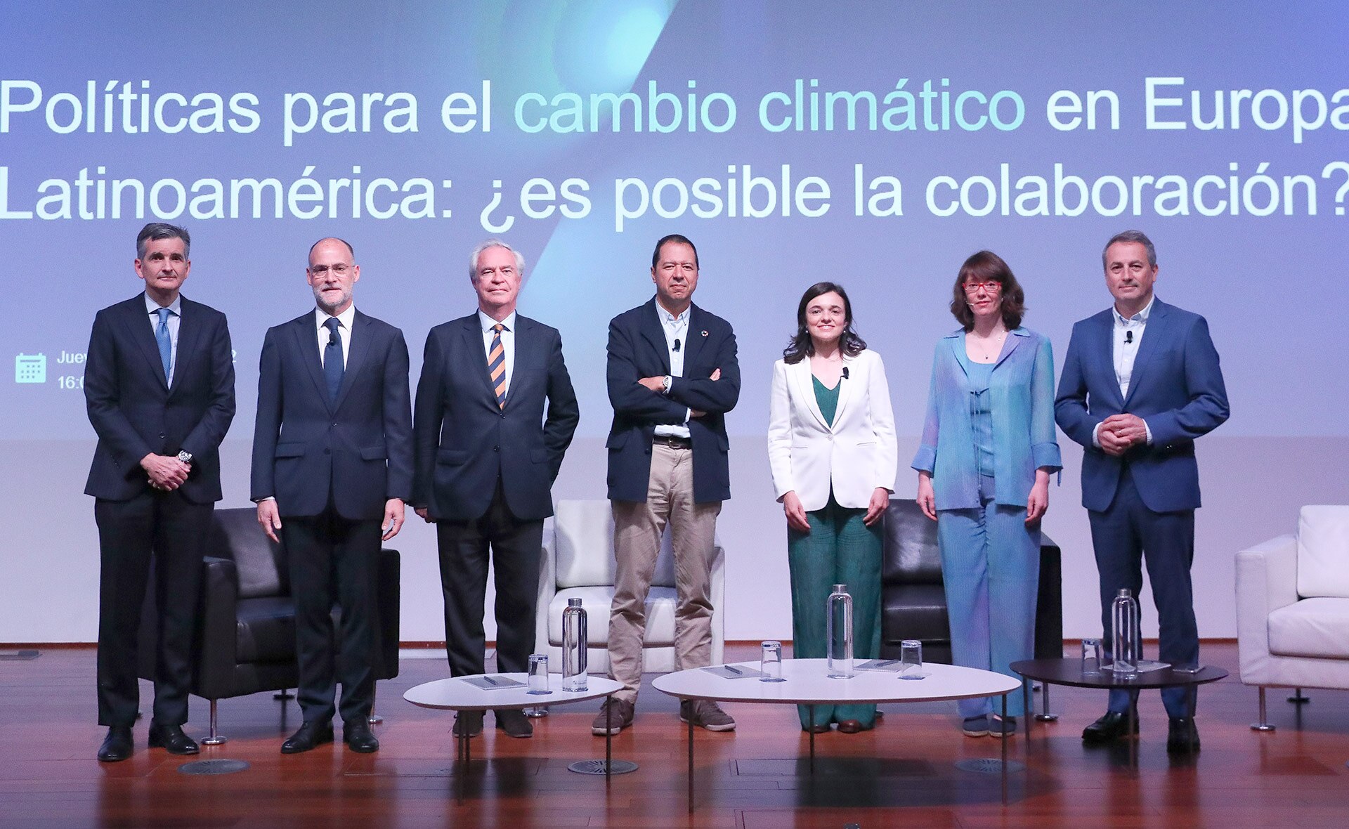 El sector financiero está preparado para agilizar la transición hacia un mundo más verde e inclusivo gracias a la financiación sostenible y a la extensión de soluciones financieras y digitales, aunque también necesita incentivos. El sector financiero, preparado para impulsar una transición verde e inclusiva en los países emergentes